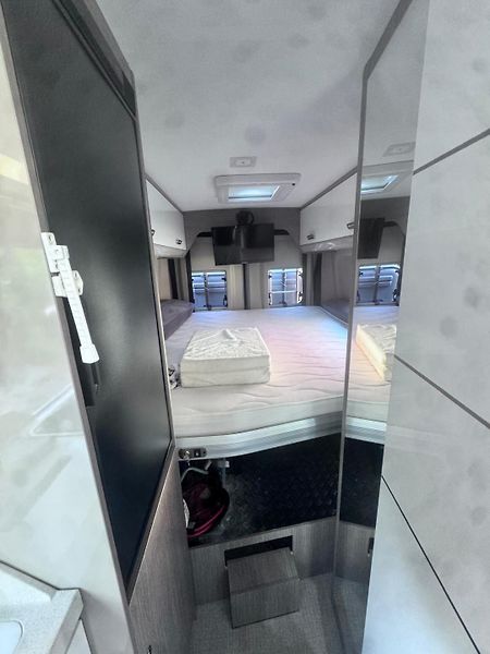 Chausson (2023) 2.2JTDvolat-774 674 743 - fotka 41 z 45