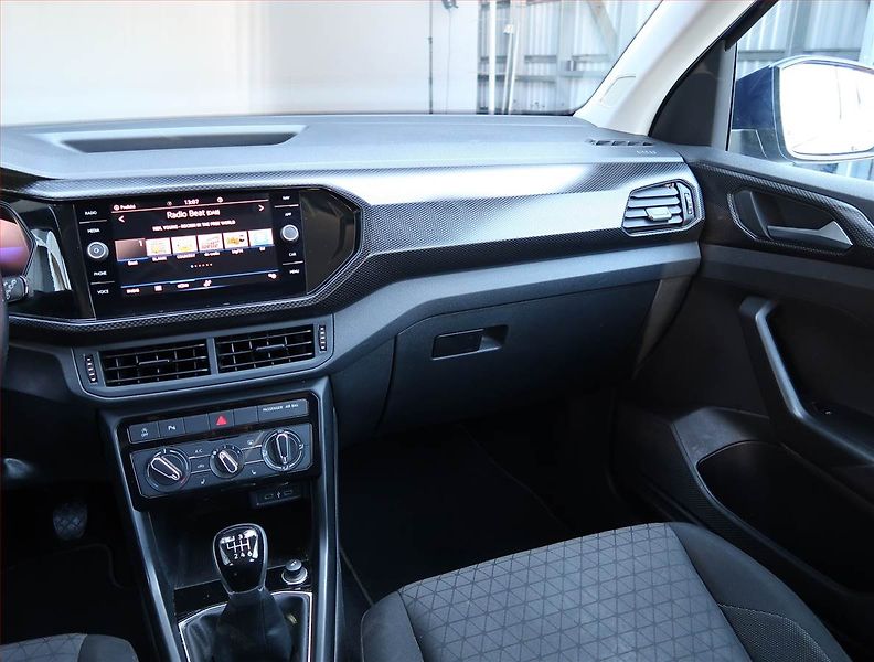 Volkswagen T-Cross (2023) Life 1.0 TSI, Navi - fotka 8 z 18