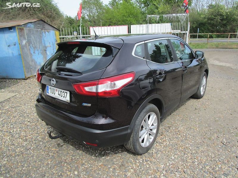 Nissan Qashqai 1,6DCI-96KW-AUTOMAT - fotka 7 z 28