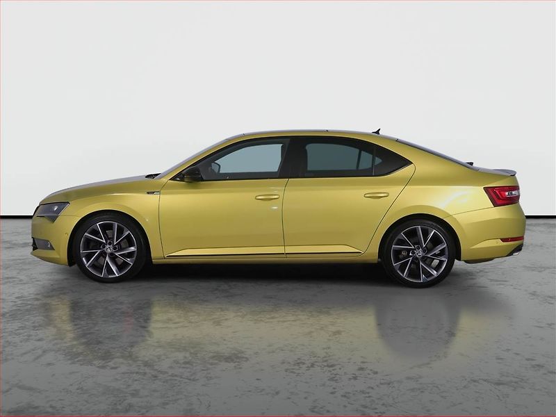 Škoda Superb (2018) Sportline 2.0 TSI, 4X4 - fotka 3 z 24