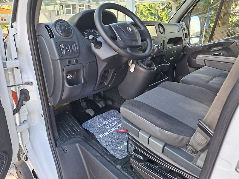 Renault Master (2019) 2,3 DCi, tupláky,tažné 3,5,DPH - fotka 21 z 35