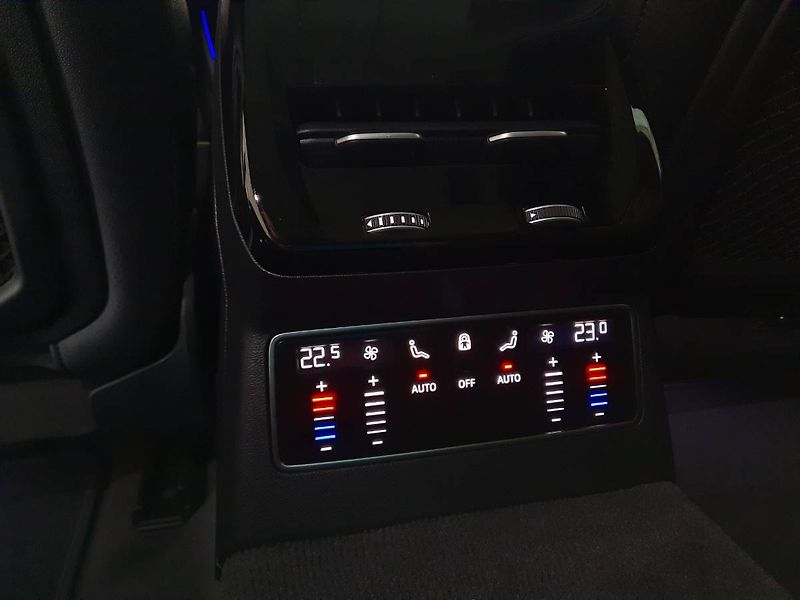 Audi A6 (2025) Avant 3.0 TFSI quattro (270kW/ - fotka 25 z 30