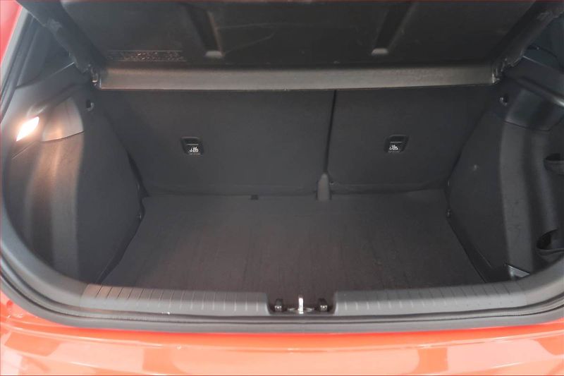 Hyundai i20 (2019) 1.2, Serv.kniha - fotka 14 z 16