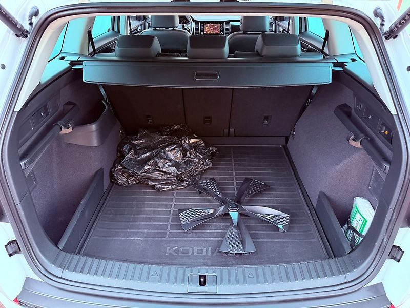 Škoda Kodiaq 2.0 TSi DSG 4x4 L&K, ČR, 1.Maj - fotka 10 z 35
