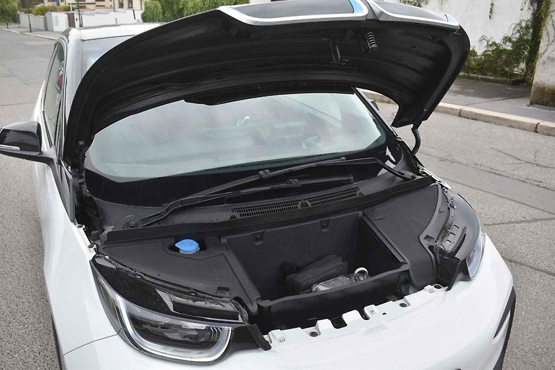 Otestovali jsme jeden z prvních elektromobilů na trhu.