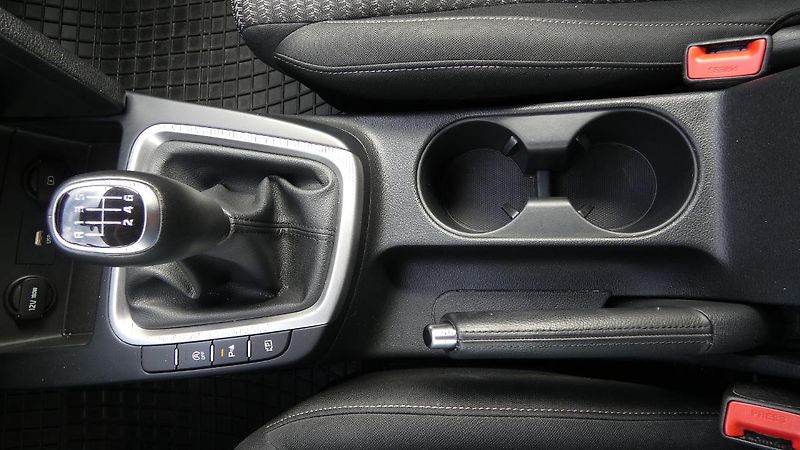 Kia Ceed 1.5 T-GDI 118kW SPIN - fotka 17 z 22