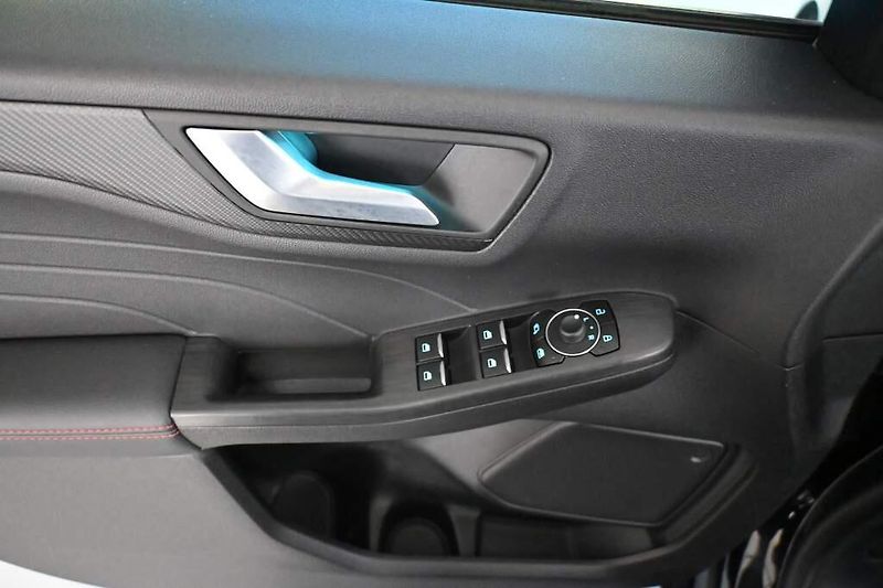 Ford Kuga (2024) 1.5 ST-LINE LED ECOBOOST - fotka 14 z 33