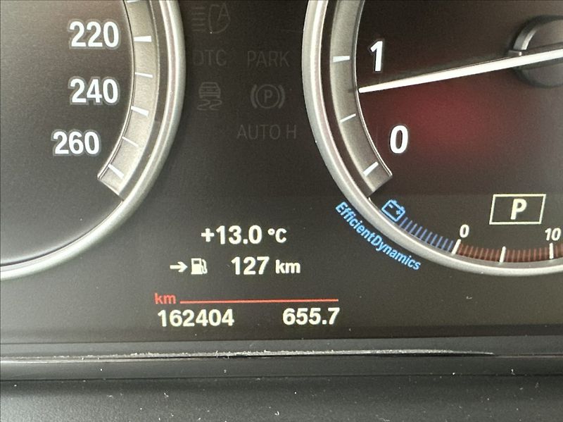 BMW X3 2,0 28i 245PS  Advantage A/T 4 - fotka 39 z 53