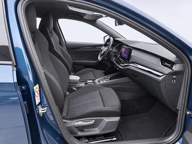 Škoda Octavia 2,0 TDI 110kW DSG Sportline CZ - fotka 12 z 36
