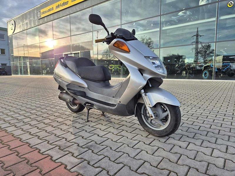 Honda FES 150 Pantheon (2000) - fotka 1 z 18