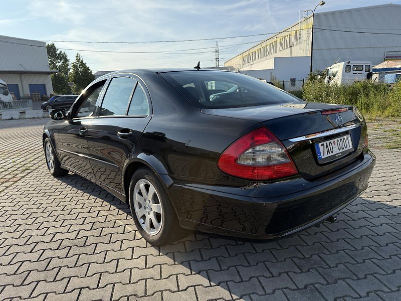 Mercedes-Benz Třídy E (2007) 220 CDI - fotka 7 z 20