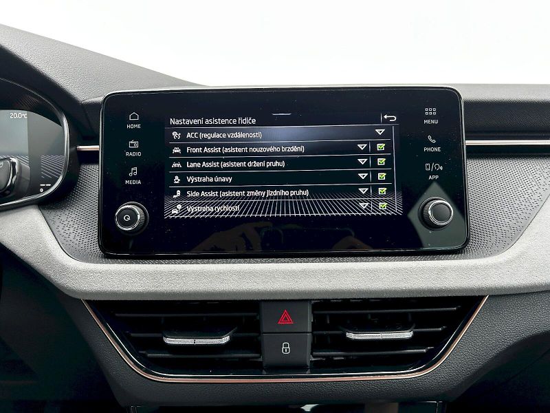 Škoda Kamiq (2025) 1.5 TSI 110kW MP6 Top Selectio - fotka 17 z 35