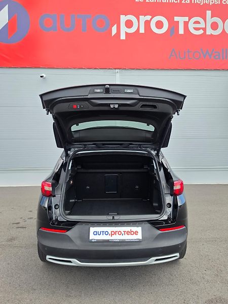 Opel Grandland X 1.5CDTi 96kW Ultimate LED 1Maj - fotka 25 z 27