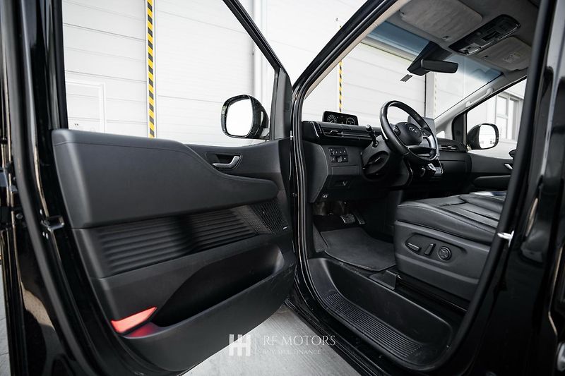 Hyundai Staria (2023) 2.2 CRDi Luxury 4x4 130kW - fotka 19 z 54