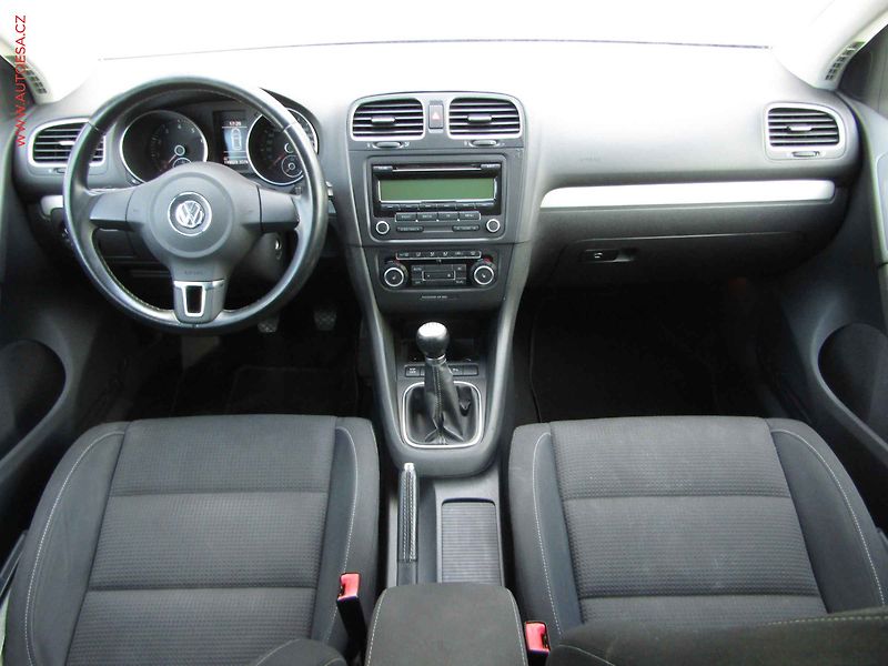 Volkswagen Golf (2010) 1.2TSi, tempo, park.asist - fotka 8 z 17