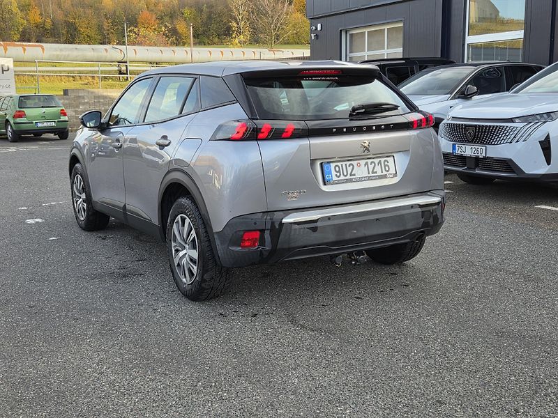 Peugeot 2008 (2020) 1.2 PT 100 ACTIVE MAN 6ST - fotka 3 z 27