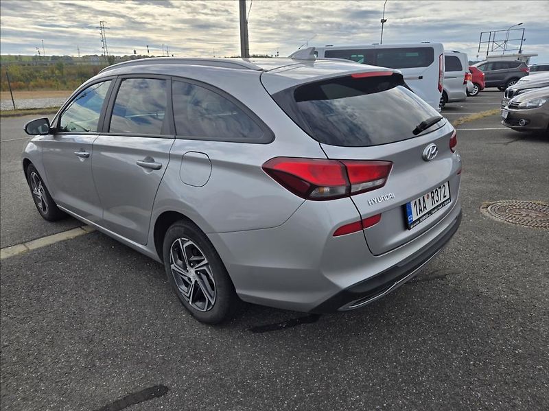 Hyundai i30 1,0 T-GDI  SMART - fotka 7 z 30