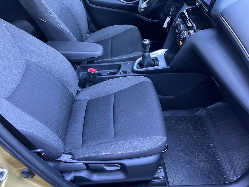 Toyota Yaris Cross (2023) COMFORT TECH 1.5 92kW CZ DPH - fotka 15 z 24