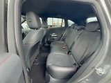 Mercedes-Benz GLA 200d 4MATIC Edition 140 Years - náhled 14