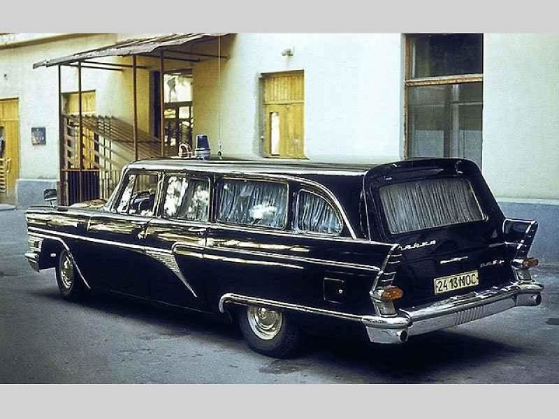 Premiéra se uskutečnila na výstavě Expo 58 v Bruselu.