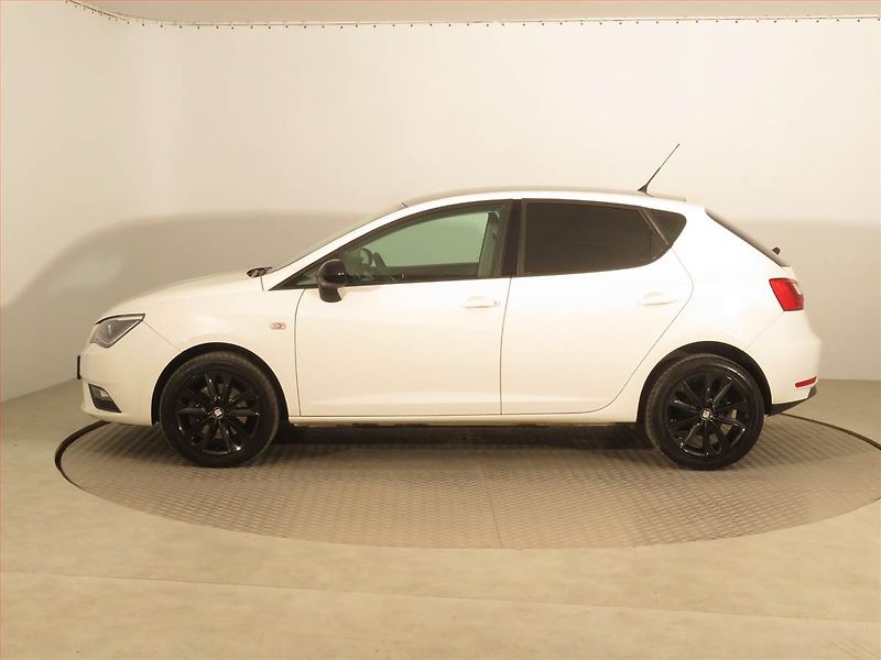 Seat Ibiza (2016) 1.0 TSI, Automat, Bi-Xenony - fotka 3 z 17