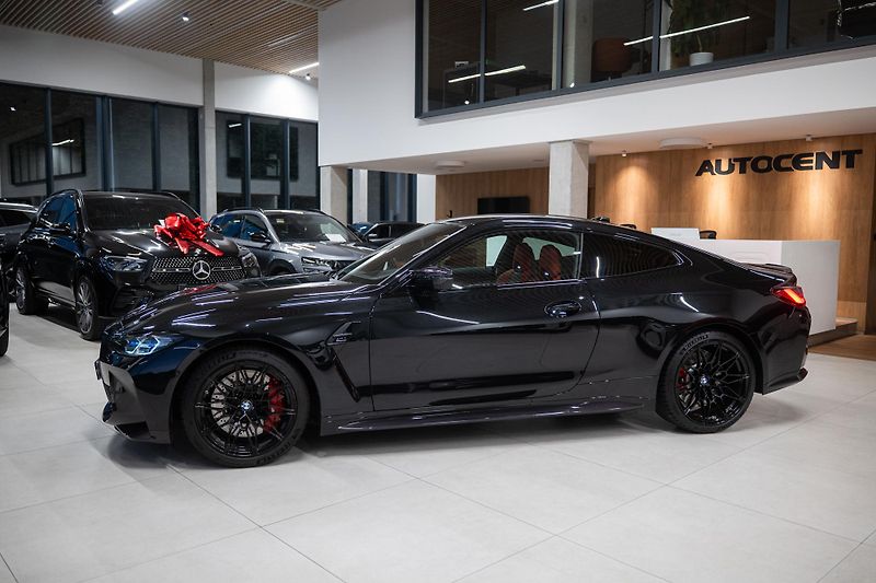 BMW M4 (2022) COMPETITION xDrive  - fotka 5 z 39