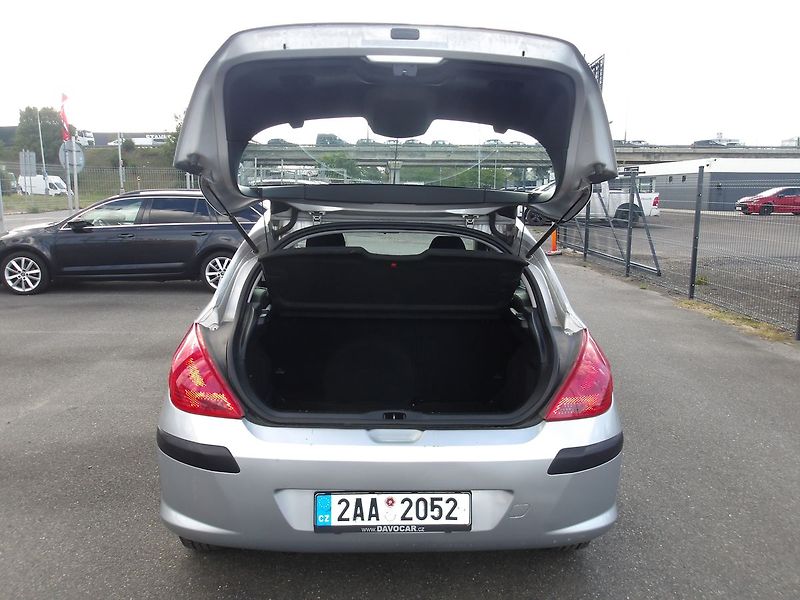 Peugeot 308 1,6i NAJ.170000km !!! - fotka 13 z 27