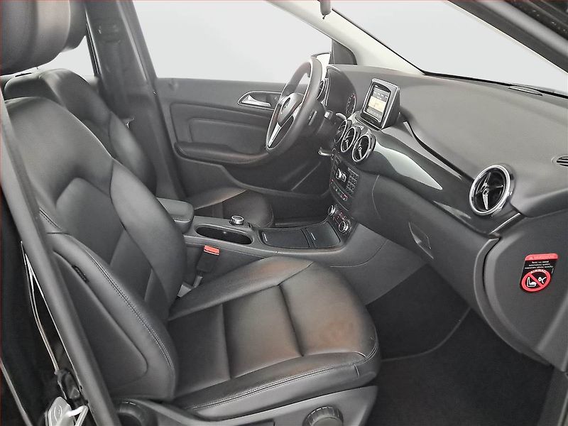 Mercedes-Benz Třídy B (2012) B 200, Automat, Serv.kniha - fotka 9 z 19