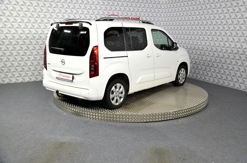 Opel Combo (2022) 1.5D 96 Elegance Plus 5d - fotka 6 z 21