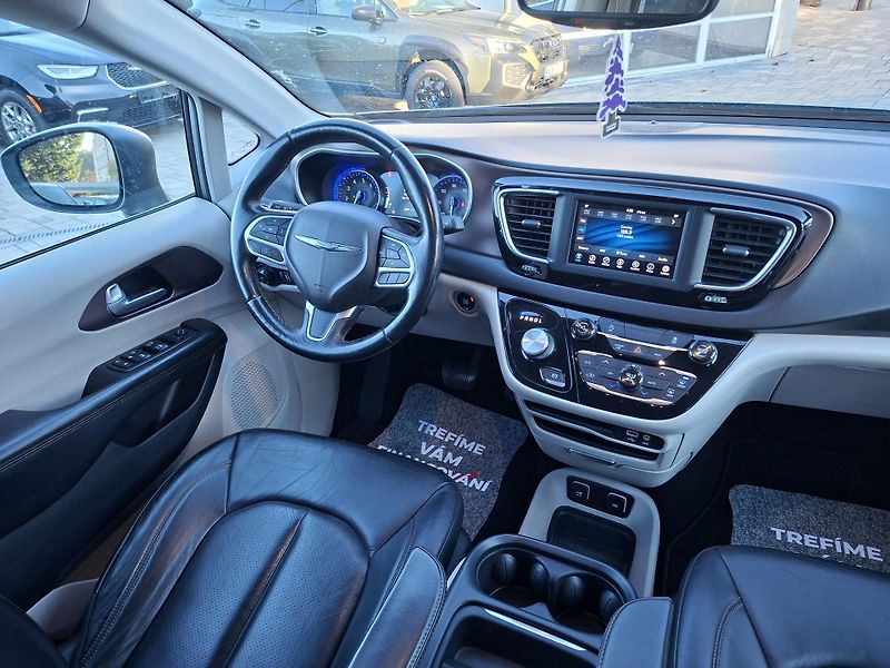 Chrysler Pacifica (2017) 3,6L V6 Touring L PLUS,DVD,And - fotka 11 z 35