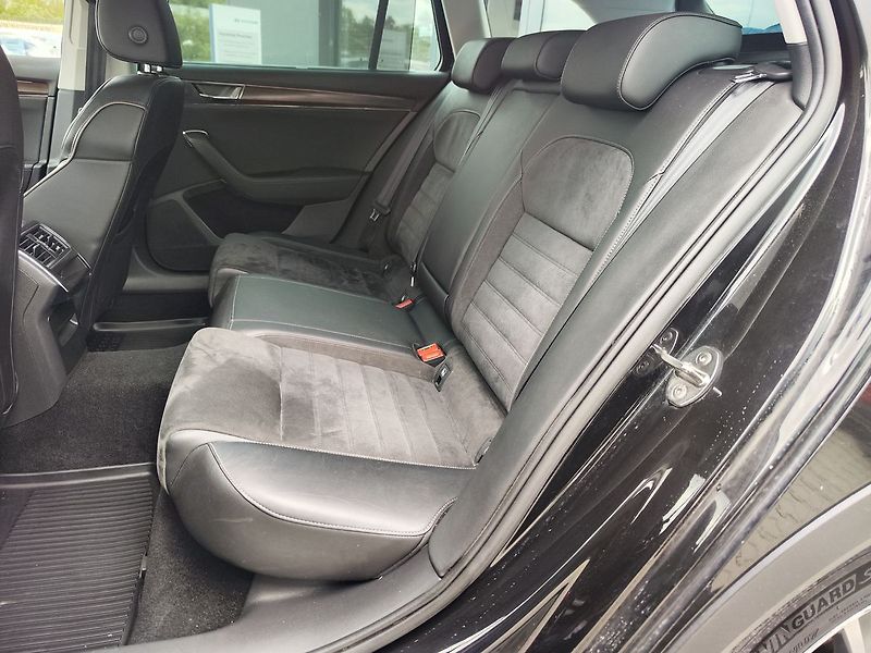 Škoda Superb 2.0 TDi/147kW Scout DSG 4x4 - fotka 15 z 39