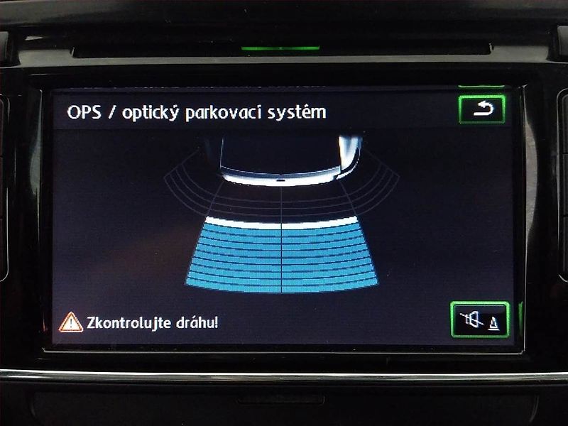Škoda Superb (2013) Ambition 2.0 TDI, Bi-Xenony - fotka 19 z 19