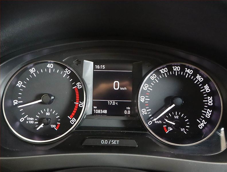 Škoda Rapid (2016) Spaceback 1.2 TSI - fotka 11 z 21