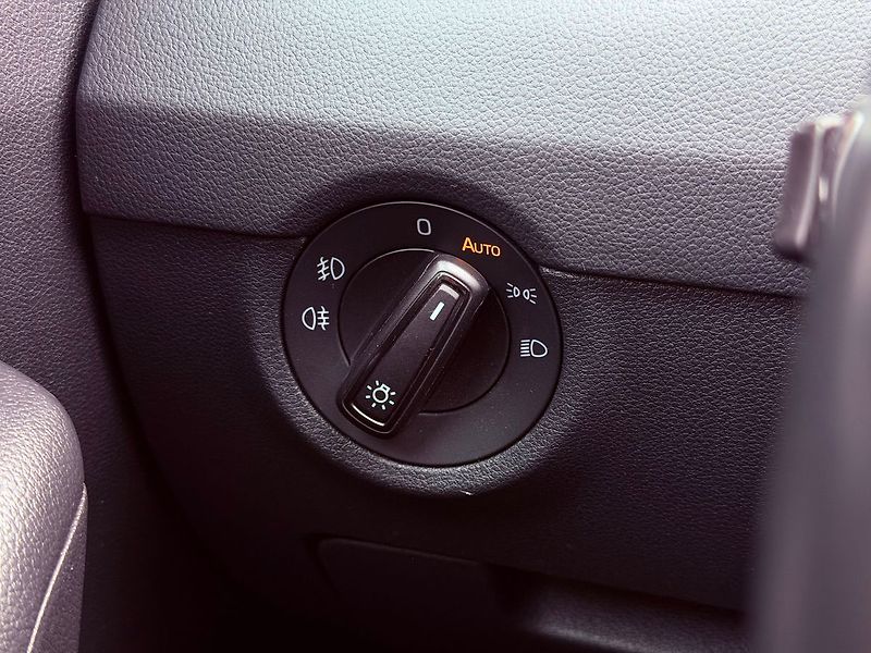 Škoda Octavia 2.0 TDi DSG Style, ČR - fotka 24 z 28