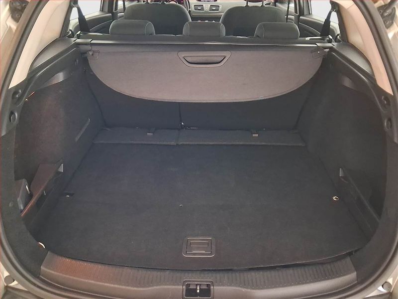 Renault Mégane (2012) 1.5 dCi, Tažné, udržované - fotka 14 z 22