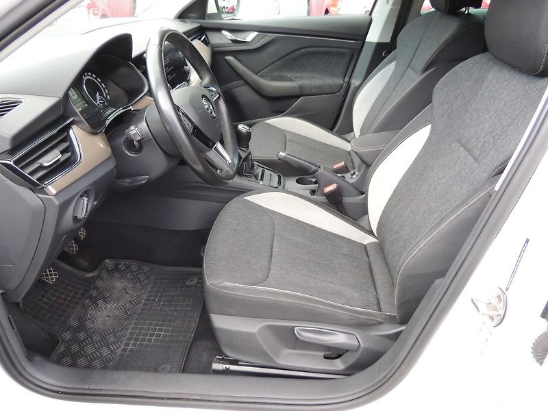 Škoda Scala (2020) 1.0TSi,85kw,Style,full LED,ČR - fotka 32 z 55
