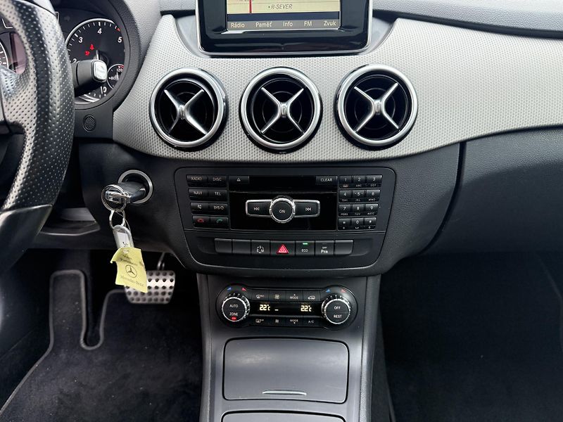 Mercedes-Benz Třídy B 220 CDI 125kW - fotka 15 z 22
