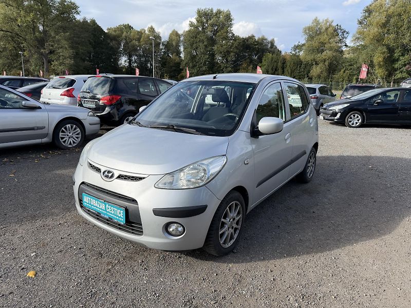 Hyundai i10 1.1i - fotka 1 z 22