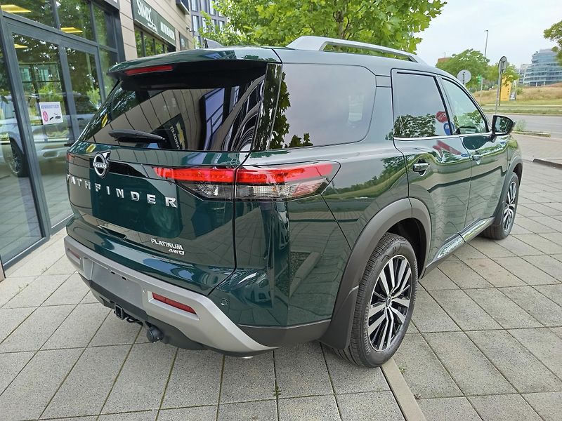 Nissan Pathfinder (2025) Platinum AWD - fotka 3 z 27
