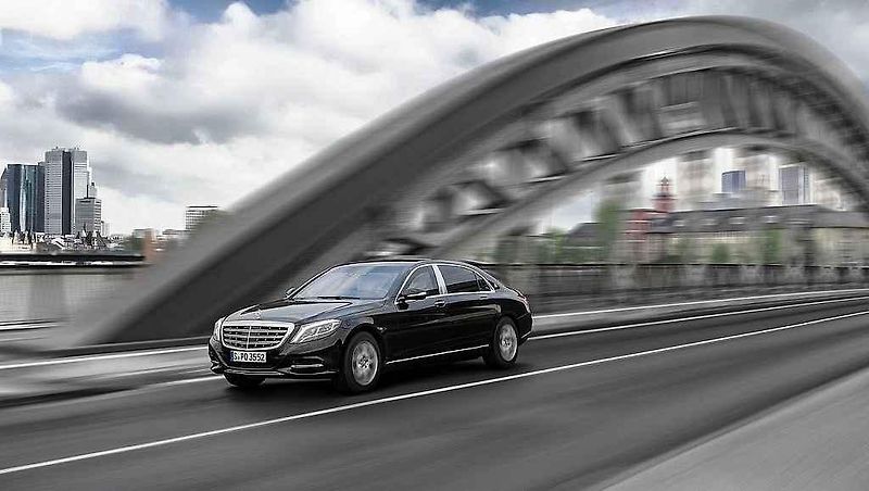 Mercedes-Maybach S 600 Guard.