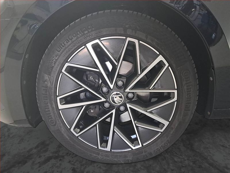 Škoda Octavia (2020) 2.0 TDI, Navi, Tempomat - fotka 14 z 17