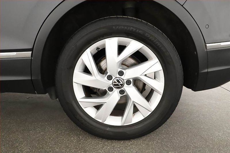 Volkswagen Tiguan (2021) Elegance 2.0 TDI - fotka 12 z 24