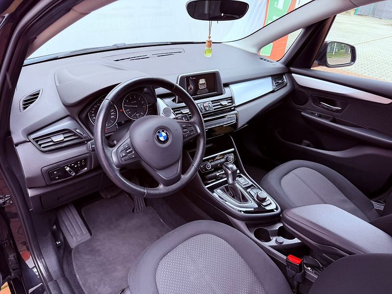 BMW Řada 2 218i Aut. Active Tourer, ČR - fotka 14 z 29