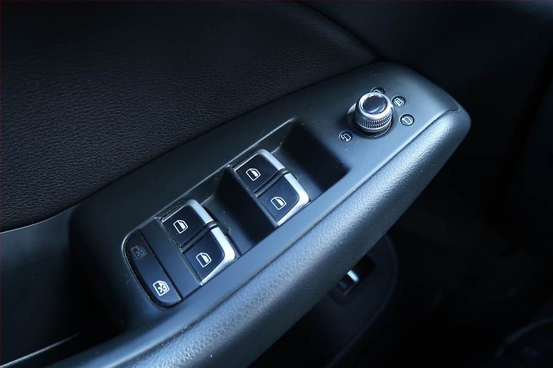 Audi Q5 (2014) 2.0 TFSI, 4X4, Automat, Kůže - fotka 23 z 26