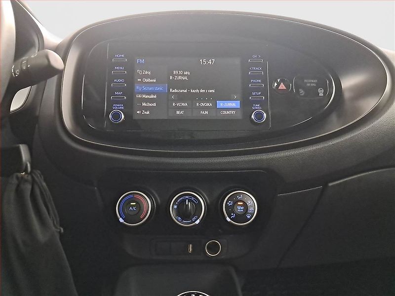 Toyota Aygo (2022) 1.0, Serv.kniha, Tempomat - fotka 12 z 17