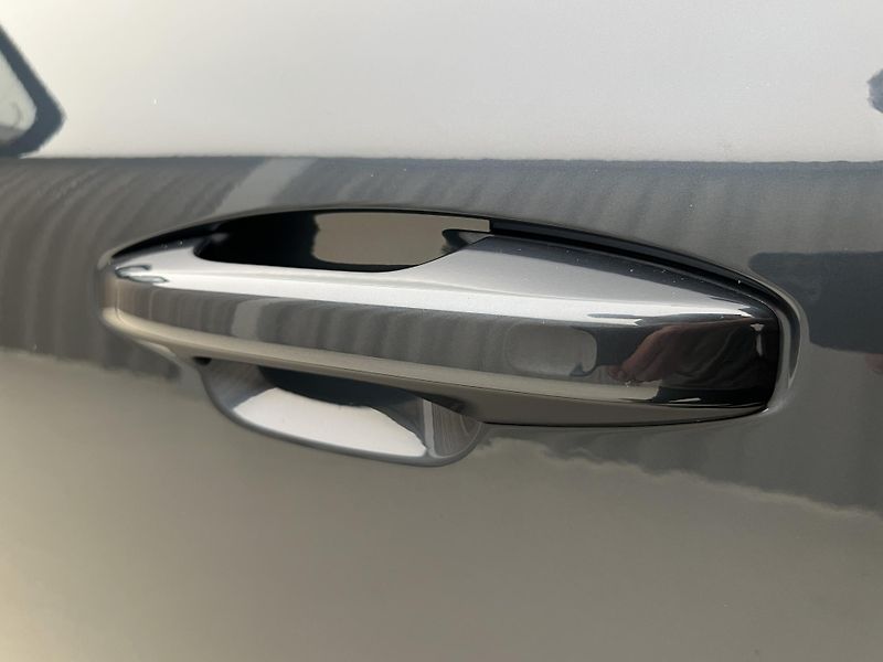 Volvo XC40 (2026) B4 ULTRA DARK AUT - fotka 15 z 43