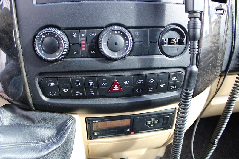 Mercedes-Benz Sprinter 519 CDI 21 Míst - fotka 19 z 28