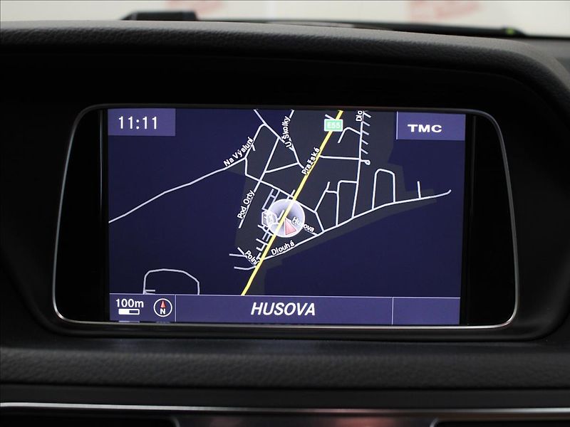 Mercedes-Benz Třídy E 2,0 Cabrio E 200 7G-tronic - fotka 23 z 32