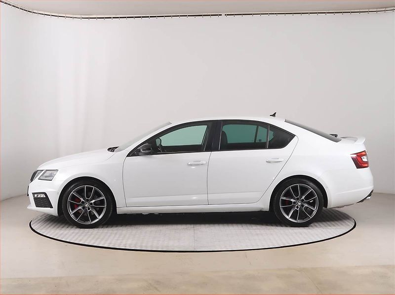 Škoda Octavia (2017) RS 2.0 TDI 4x4 DSG, 4X4 - fotka 3 z 19
