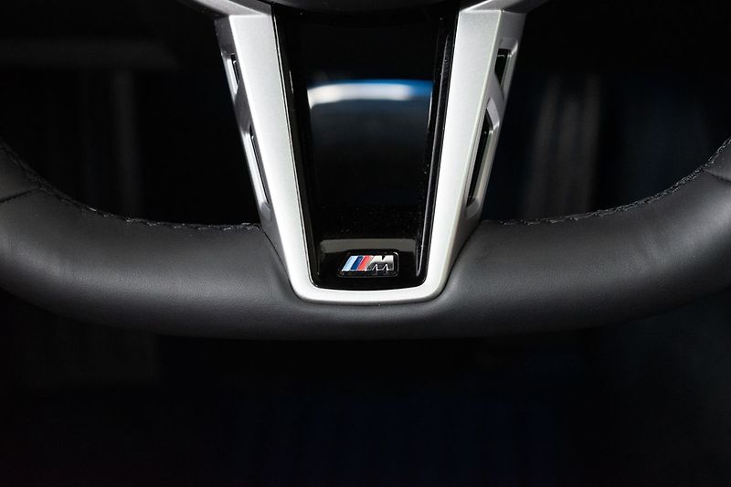 BMW Řada 3 320d xDrive ///M*ZÁRUKA*ČR 1.M - fotka 22 z 48